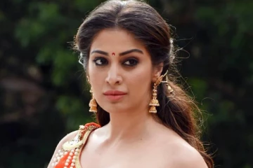 நடிகை லட்சுமி ராய்யின் அம்மாவை பார்த்துள்ளீர்களா.. இதோ புகைப்படத்துடன்