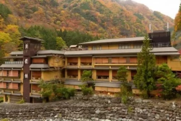 உலகின் மிகப் பழமையான ஹொட்டல்.., 52 தலைமுறைகளாக ஒரே குடும்பத்தால் நிர்வாகம்