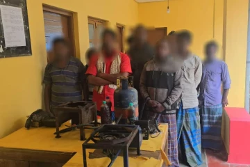 தமிழக மீனவர்கள் 10 பேருக்கு விளக்கமறியல்