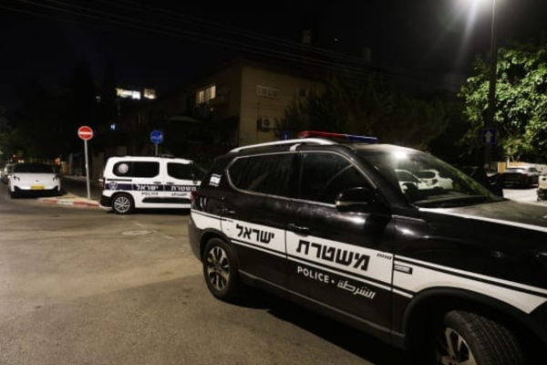 வெளிநாட்டில் கழுத்தறுக்கப்பட்ட கொல்லப்பட்ட இலங்கையர் - வழியின்றி தவிக்கும் மனைவி, பிள்ளைகள் | Sri Lankan Killed In Israel Family Struggling வெளிநாட்டில் கழுத்தறுக்கப்பட்ட கொல்லப்பட்ட இலங்கையர் - வழியின்றி தவிக்கும் மனைவி, பிள்ளைகள் | Sri Lankan Killed In Israel Family Struggling