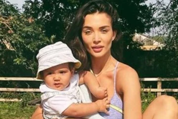 திருமணம் ஆகாமல் தாய்யான நடிகை எமி ஜாக்சனின் மகனா இது! எப்படி வளர்ந்துவிட்டார் பாருங்க