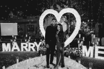 நீண்ட நாள் காதலியை திருமணம் செய்யும் பிரபல கிரிக்கெட் வீரர்