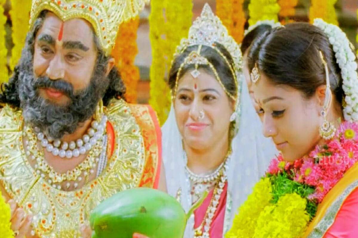 பணக்கார குடும்பத்தில் பிறந்தாலும் இன்று யாருமில்லாத அனாதை - கண்ணீருடன் நடிகை சுதா | Actre Sudha Talk About Her Life Happends Net Worth