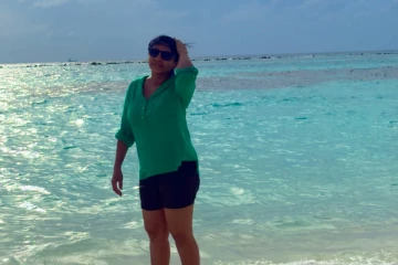 எதிர்நீச்சல் ரேணுகா.. மாலத்தீவு போனதும் ஷார்ட் உடையில் வலம் வந்த வீடியோ