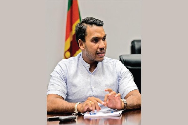 கோட்டாபயவின் செயற்பாடு - ஏற்க மறுக்கும் நாமல் | Namal Refuses To Accept Gotabayas Decisions