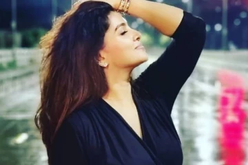 கணவருடன் இரவில் ரொமான்ஸ்! இதுவரை பார்க்காத நடிகை சினேகா...