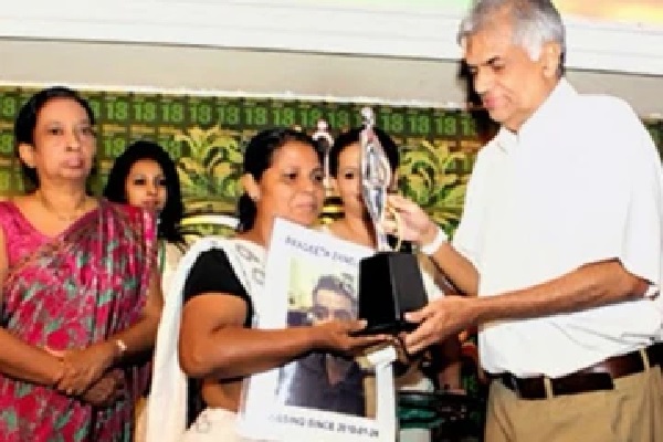 சாபத்திலிருந்து ராஜபக்சாக்கள் ஒருபோதும் தப்ப மாட்டார்கள் - சந்தியா எக்னலிகொட | Rajapaksas Not Free From My Curse Sandya