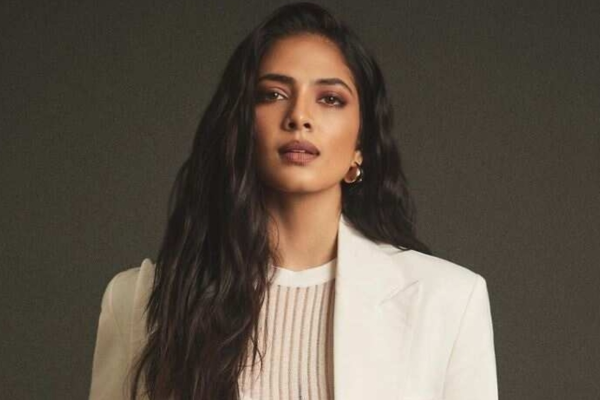 அட, நடிகை மாளவிகா மோகனனா இது! நடிக்க வருவதற்கு முன் எப்படி இருந்துள்ளார் பாருங்க | Actress Malavika Mohanan Old Photo Goes Viral