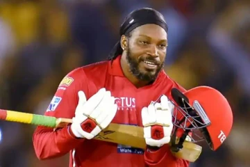 கிறிஸ் கெய்லுக்கு இப்படி ஒரு நிலைமையா? - பஞ்சாப் அணியை விட்டு வெளியேற்றப்படுவதால் ரசிகர்கள் சோகம்