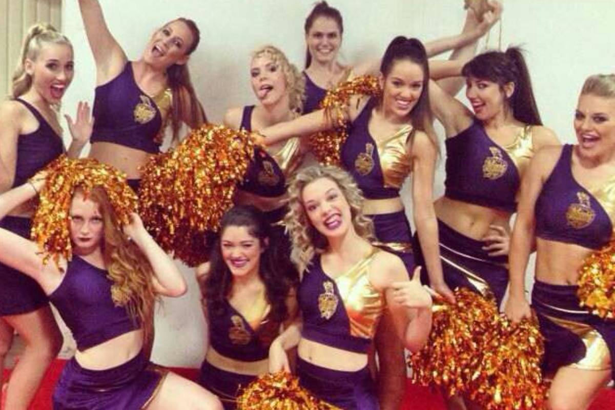 IPLலில் ஒரு போட்டிக்காக அணிகளின் சியர்லீடர் அழகிகளுக்கு இவ்வளவு சம்பளமா? | Ipl Cheerleaders Earn Per Match Salary Bonuses IPLலில் ஒரு போட்டிக்காக அணிகளின் சியர்லீடர் அழகிகளுக்கு இவ்வளவு சம்பளமா? | Ipl Cheerleaders Earn Per Match Salary Bonuses