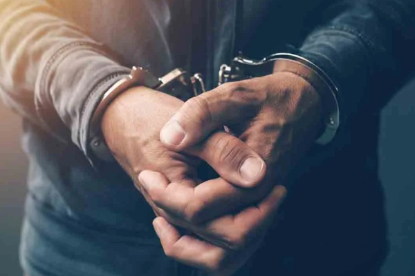 சூதாட்ட குற்றச்சாட்டில் 16 பேர் கைது | 16 People Arrested On Gambling Charges