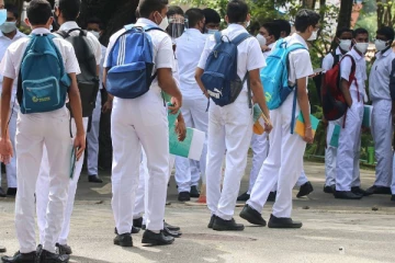 பேனா குழாயில் வைத்து போதைப்பொருள் விற்பனை