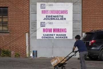 கனடாவில் ஒரே மாதத்தில் அதிகரித்த வேலையின்மை விகிதம்: வெளிவரும் முக்கிய தகவல்