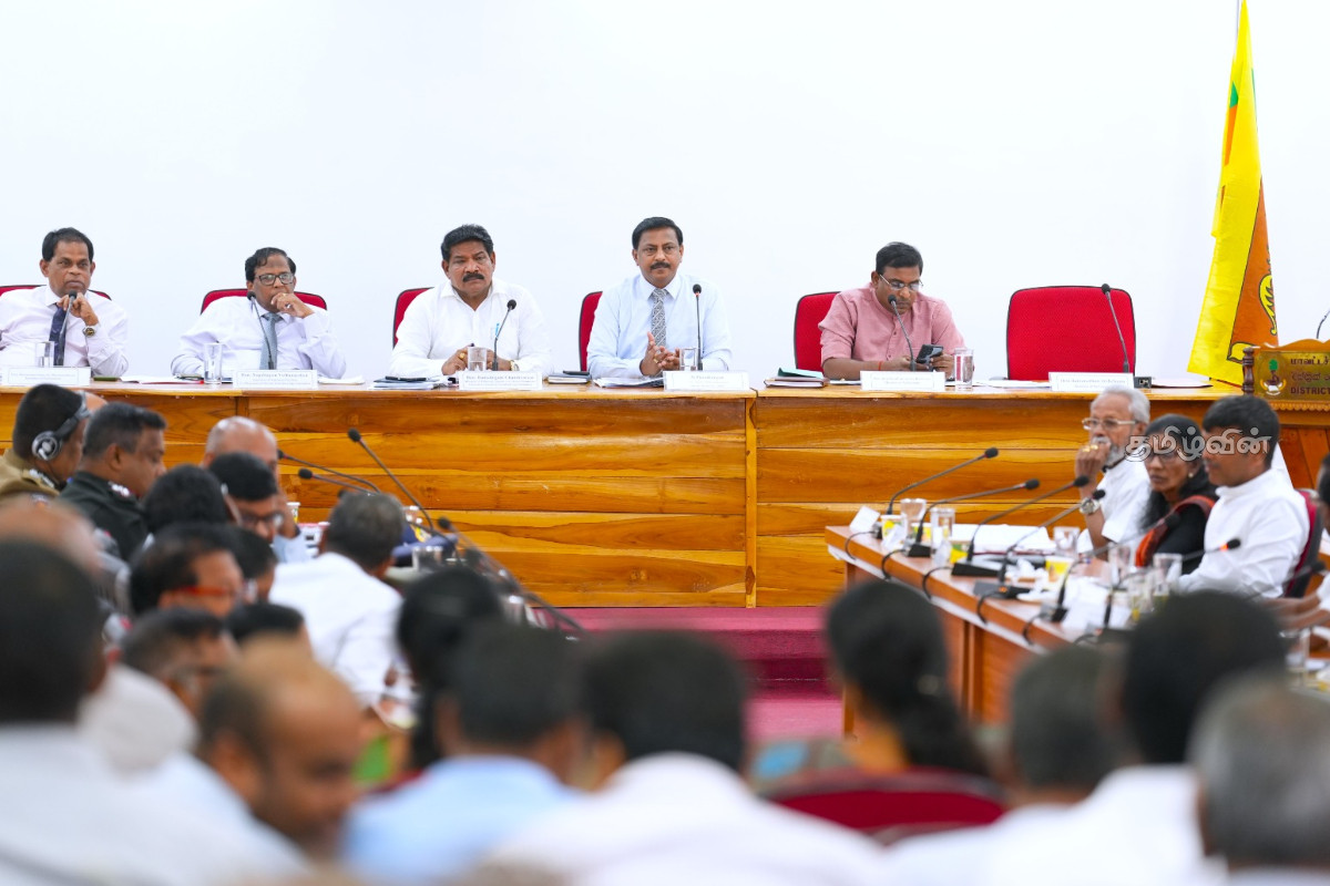 யாழில் எரிபொருள் விநியோகம் தொடர்பில் ஒருங்கிணைப்புக் குழுக் கூட்டத்தில் முக்கிய தீர்மானம்! | Important Decision At Jaffna Committee Meeting யாழில் எரிபொருள் விநியோகம் தொடர்பில் ஒருங்கிணைப்புக் குழுக் கூட்டத்தில் முக்கிய தீர்மானம்! | Important Decision At Jaffna Committee Meeting