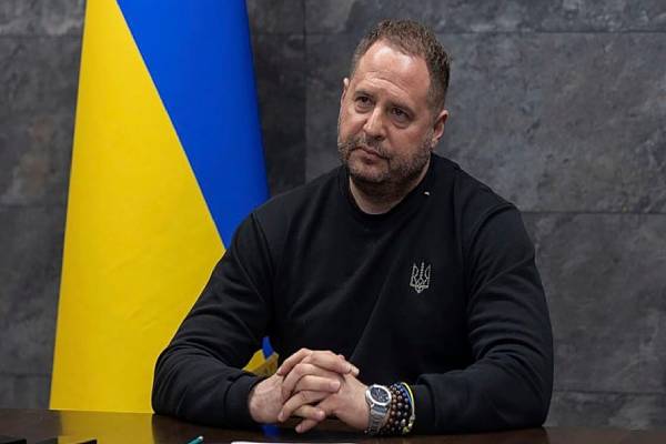 புதிய தலைமை அதிகாரியை நியமித்த உக்ரைன் ஜனாதிபதி | Ukrainian President Appoints New Chief Of Staff