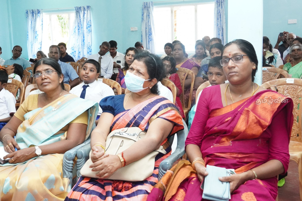 பதவி என்பது கதிரையில் இருப்பதற்காகக் கிடைப்பதல்ல.. வடக்கு மாகாண ஆளுநர் வலியுறுத்தல் | Northern Province Governor S Insistence