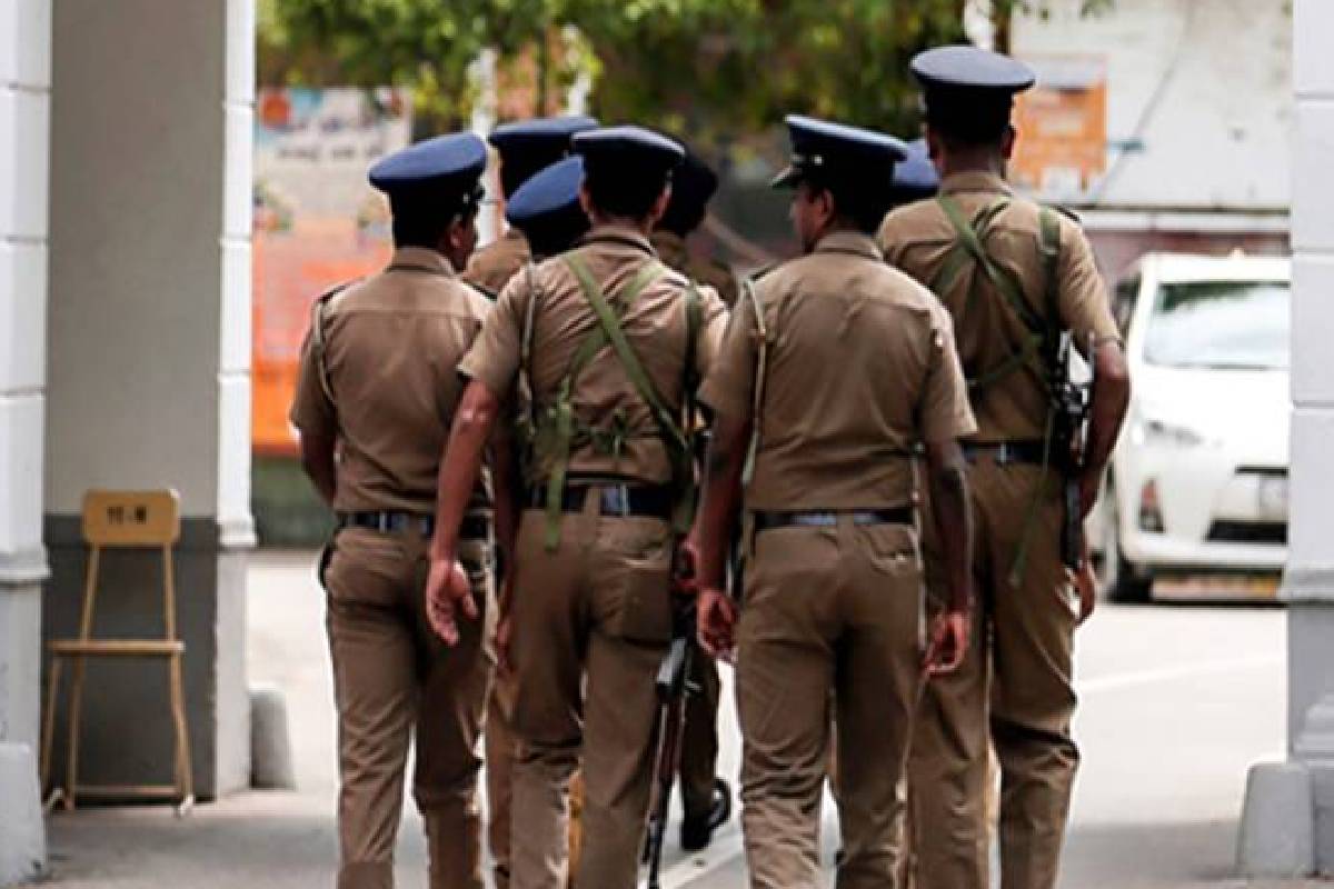 வெளிநாட்டு போதைப்பொருள் கடத்தல்காரரின் கூட்டாளிகள் உட்பட 10 பேர் கைது | 10 People Arrested Associates Drug Trafficker வெளிநாட்டு போதைப்பொருள் கடத்தல்காரரின் கூட்டாளிகள் உட்பட 10 பேர் கைது | 10 People Arrested Associates Drug Trafficker