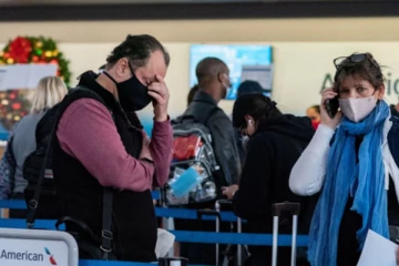 அமெரிக்காவில் 12 ஆயிரத்திற்கும் மேற்பட்ட விமான சேவைகள் ரத்து