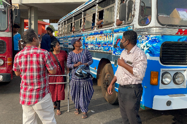 மன்னாரில் தேனீ மாற்றாற்றல் அமைப்பினரால் விழிப்புணர்வு நடவடிக்கை முன்னெடுப்பு (Photos) | Awareness Campaign Conducted Bee Transplantation