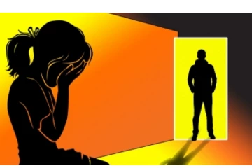 ‘என்னிடம் அப்பா தப்பா நடந்துக்குறார்...’ கண் கலங்கிய தங்கையால் சகோதரன் எடுத்த முடிவு? அதிர்ச்சி சம்பவம்