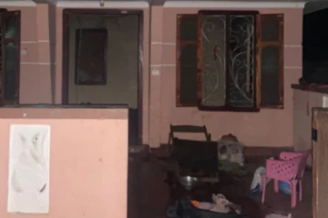 யாழில் வீடொன்றில் தீப்பரவல் ; குப்பைக்கு வைத்த தீயால் அனர்த்தம்