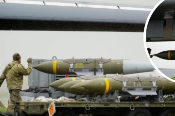 ஈரான் மீது 1,000 கிலோ பங்கர் – பஸ்டர் குண்டுகளை வீசி அமெரிக்கா தாக்குதல்