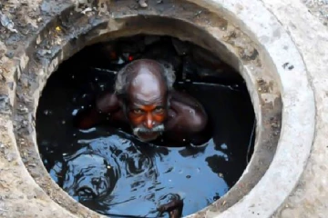 கழிவுநீர் தொட்டியை மனிதர்கள் சுத்தப்படுத்தக் கூடாது : மீறினால் குற்றவியல் நடவடிக்கை