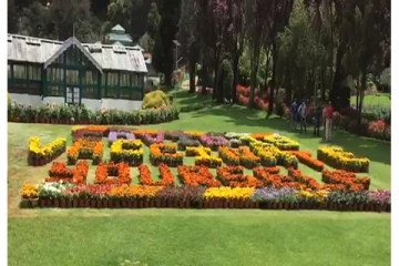 ’தடுப்பூசி செலுத்துங்க’ உதகை தாவரவியல் பூங்காவில் தடுப்பூசி விழிப்புணர்வு பிரச்சாரம்