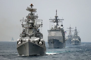 தமிழ் நாட்டில் இருந்து இந்தியா, இலங்கை கடற்படைகளை அலறச் செய்த விஷமிகள் - என்ன நடந்தது?