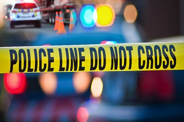 கடற்படைக்கு சொந்தமான  பேருந்துடன் வான் ஒன்று மோதி விபத்து!  இருவர் பலி - ஐபிசி தமிழ்