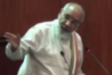 மக்களை பயமடையச் செய்வதற்காக படையினரையும் பொலிஸாரையும் ஏவி விட்டுள்ள அரசாங்கம்!