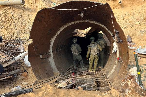 காஸா சுரங்கப்பாதைகளில் சிக்கியிருக்கும் பொதுமக்கள்... மத்திய கிழக்கு நாடொன்று கோரிக்கை | Civilians Trapped In Gaza Tunnels