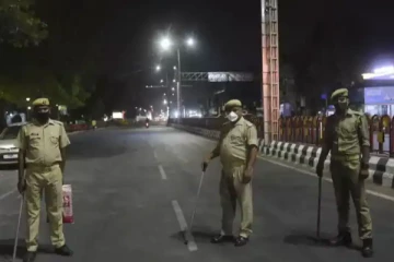 தமிழகத்தில் அமலுக்கு வந்தது 31 மணி நேர ஊரடங்கு - என்னென்ன கட்டுப்பாடுகள், தளர்வுகள் தெரியுமா?