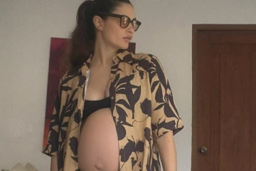 திருமணம் ஆகாமல் இரண்டாம் முறை கர்ப்பம் ஆன பிரபல ஹீரோவின் காதலி! ட்ரோல்களுக்கு சொன்ன பதில்