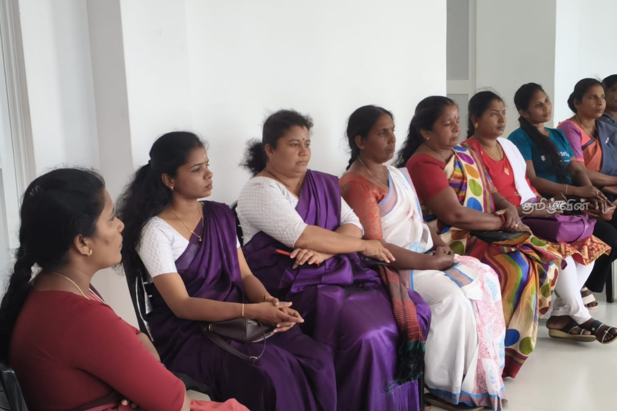 மக்களின் இறைமை அபகரிக்கப்பட்டுள்ளது! வடக்கு - கிழக்கு ஒருங்கிணைப்பு குழு | Meeting In Trincomalee Urging A Federal Solution மக்களின் இறைமை அபகரிக்கப்பட்டுள்ளது! வடக்கு - கிழக்கு ஒருங்கிணைப்பு குழு | Meeting In Trincomalee Urging A Federal Solution