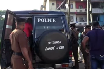 சிறுமிக்கு சூடு வைத்த பெண் பூசாரிக்கு விளக்கமறியல்!