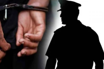 போலி பொலிஸாராக நடித்து பணம், நகைகள் கொள்ளையில் ஈடுபட்ட இருவர் கைது