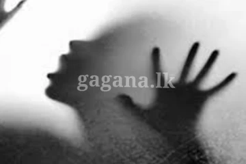 පාර වැරදුණ තරුණියකට උදව් කරන මුවාවෙන් රැගෙන ගොස් තරුණයින් දෙදෙනෙක් කළ නොහොබිනා වැඩේ..