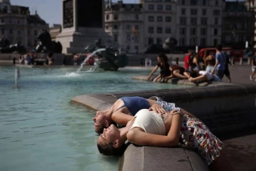 ஐரோப்பாவில் வெப்பத்தால் 15 ஆயிரத்து 700 பேர் உயிரிழப்பு!