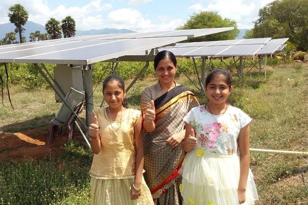 நடிகை தேவயானியின் செயலை கண்டு குவியும் பாராட்டுக்கள் | Fans Were Amazed To See Action Of Actress Devayani
