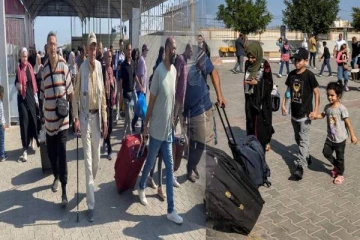 இஸ்ரேல் ஹமாஸ் தாக்குதலின் மத்தியில் திறக்கபட்ட ராஃபா எல்லை!