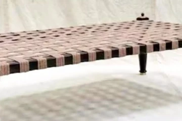 அமெரிக்காவில் 1லட்சம் ரூபாவிற்கு மேல் விற்கப்படும் கட்டில்