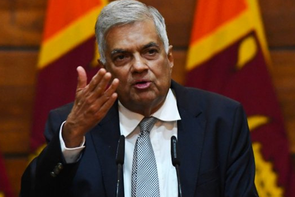 இழுத்தடிக்கும் ஜனாதிபதி ரணில்; 10 பேர் எதிரணிக்கு தாவல்! | President Ranil Who Drags 10 Jump To The Opponent