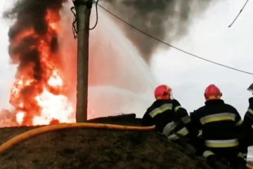 உக்ரைனின் விமானம் நிலையத்தை  முற்றாக தகர்த்த ரஷ்யா