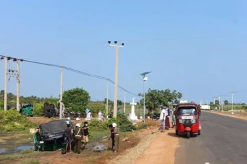 மன்னாரில் பாரிய விபத்து சம்பவம்: பரிபாதமாக உயிரிழந்த சிறுவன்!