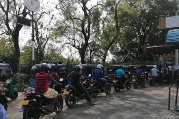 மீண்டும் எரிபொருளுக்காக நீண்ட வரிசை!