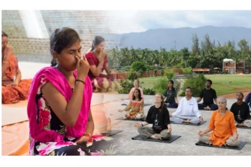 மன அழுத்தத்தை குறைக்க ஈஷா சார்பில் 3 நாள் இலவச யோகா வகுப்புகள் - வீட்டில் இருந்த படியே பங்கேற்கலாம்