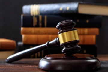 ஒரே தடவையில் 100க்கும் மேற்பட்ட நீதித்துறை அதிகாரிகள் இடமாற்றம்