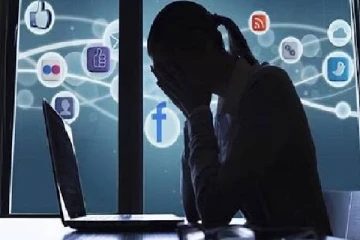 சமூக வலைத்தளங்களில் புகைப்படங்களை வெளியிடும் பெண்களுக்கான அதிர்ச்சி தகவல்