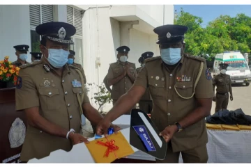 யாழ். மாவட்ட பொலில் நிலையங்களுக்கு ஓட்டோக்கள் வழங்கி வைப்பு